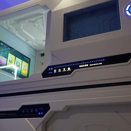 Apollo Capsule Hotel Ende Exterior foto